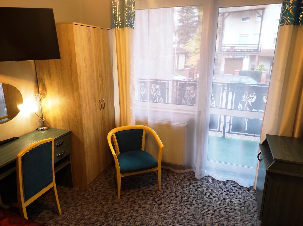 Pod Roza B&B อุสตกา ภายนอก รูปภาพ