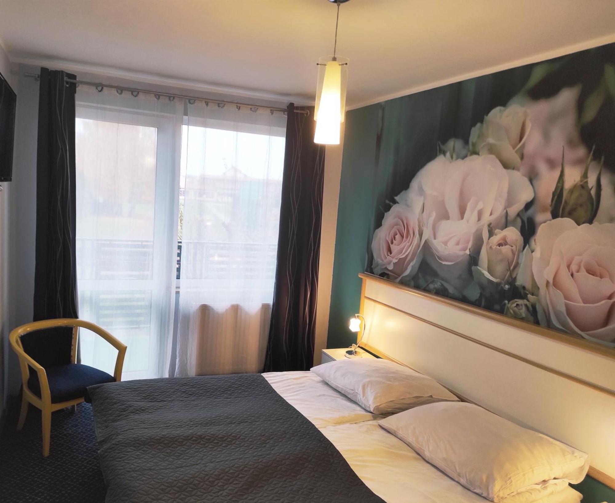Pod Roza B&B อุสตกา ภายนอก รูปภาพ